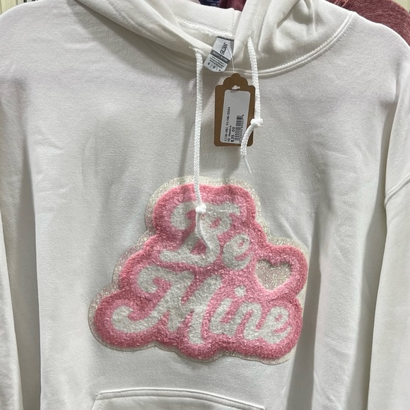 Iron on Patch!  Valentines Day - Be Mine - Picture 4 of 5